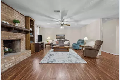 34514 Kristine Drive, Pinehurst, TX 77362 - Photo 11