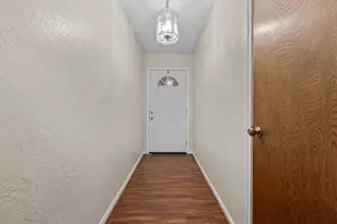 34514 Kristine Dr, Pinehurst, TX 77362 - Photo 9