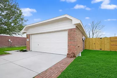 21519 Sapphire Court, Katy, TX 77449 - Photo 3