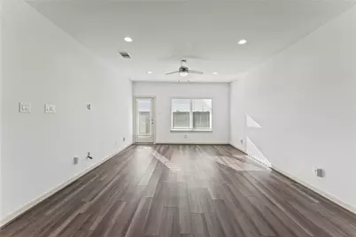 12512 Newport Arch Lane, Houston, TX 77047 - Photo 9