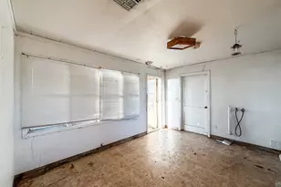 1002 Neiser Ln, Weimar, TX 78962 - Photo 15