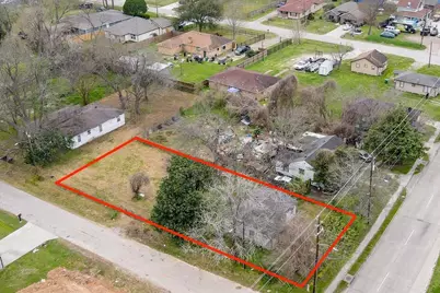 2113 S Victory Drive, Houston, TX 77088 - Photo 5