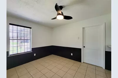 10614 Bainbridge Street, Houston, TX 77016 - Photo 7