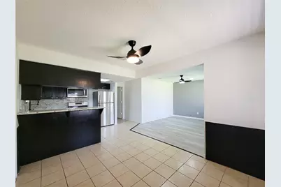10614 Bainbridge Street, Houston, TX 77016 - Photo 9