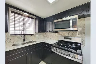 10614 Bainbridge Street, Houston, TX 77016 - Photo 13
