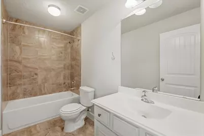 13930 Hawthorne Circle, Mont Belvieu, TX 77523 - Photo 15