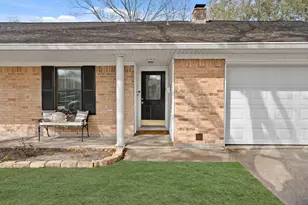 2104 Rose Rd, Pearland, TX 77581 - Photo 5