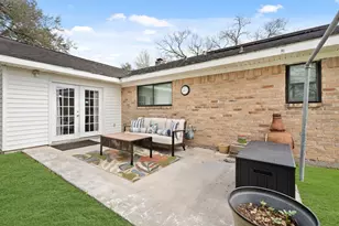 2104 Rose Rd, Pearland, TX 77581 - Photo 43