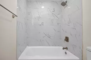 600 Wilcrest Dr, Houston, TX 77042 - Photo 15