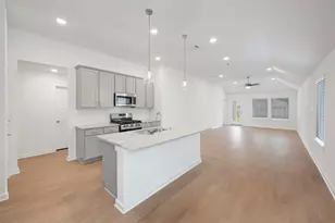 10231 Burton Path, Montgomery, TX 77316 - Photo 5