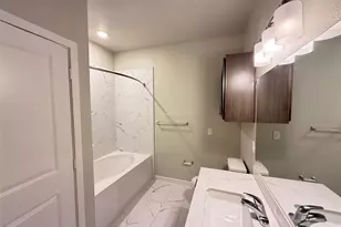 2102 Antoine Dr, Houston, TX 77055 - Photo 7