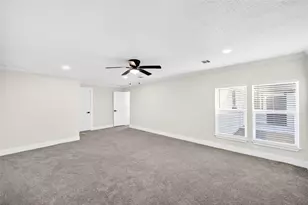 535 Elton St, Houston, TX 77034 - Photo 5