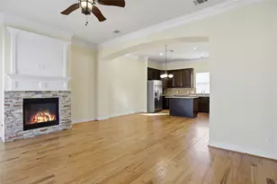 11017 Upland Forest Dr, Houston, TX 77043 - Photo 5