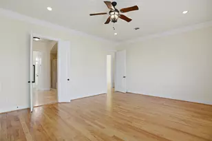 11017 Upland Forest Dr, Houston, TX 77043 - Photo 21