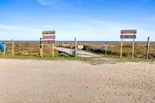 3903 2nd St, Galveston, TX 77554 - Photo 41