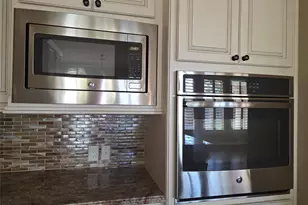 14 Jonquil Pl, Tomball, TX 77375 - Photo 9