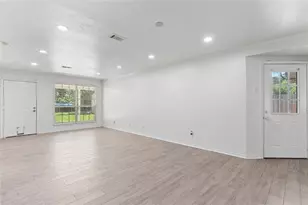 10906 Keese Dr, Houston, TX 77089 - Photo 15