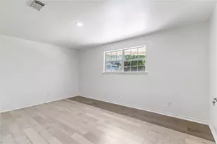 10906 Keese Dr, Houston, TX 77089 - Photo 19