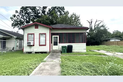 1414 E 32nd 1/2 Street, Houston, TX 77022 - Photo 1