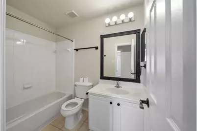 157 E Summerhaze Circle, The Woodlands, TX 77382 - Photo 33