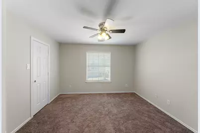 157 E Summerhaze Circle, The Woodlands, TX 77382 - Photo 31