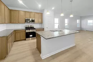 1941 E Riverside Circle, Dayton, TX 77535 - Photo 3