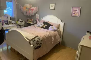 2018 Lauren Ln, Sealy, TX 77474 - Photo 5