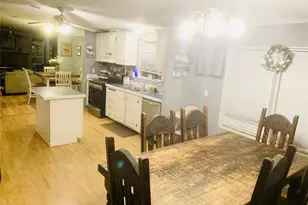 2018 Lauren Ln, Sealy, TX 77474 - Photo 7