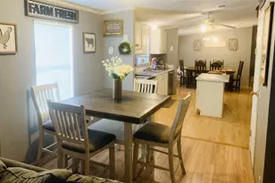 2018 Lauren Ln, Sealy, TX 77474 - Photo 9