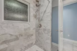 7118 Karen St, Houston, TX 77076 - Photo 13