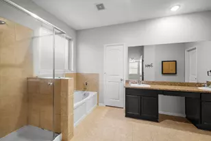 450 Terra Vis Cir, Montgomery, TX 77356 - Photo 23