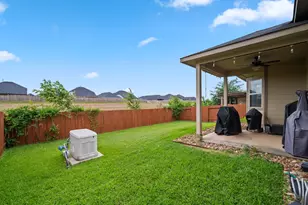 450 Terra Vis Cir, Montgomery, TX 77356 - Photo 5