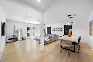 5401 W 43rd St, Houston, TX 77092 - Photo 3