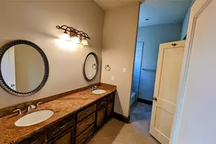 702 Paschall St, Houston, TX 77009 - Photo 17