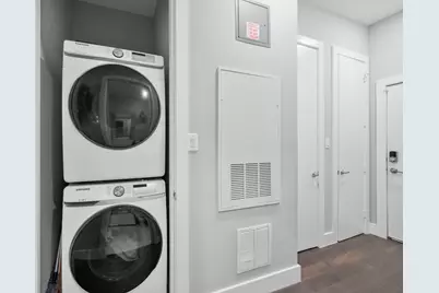 207 Pierce Street #209, Houston, TX 77002 - Photo 11