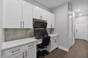 207 Pierce St, Houston, TX 77002 - Photo 7