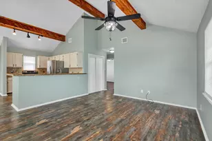 286 Ling St, Bayou Vista, TX 77563 - Photo 7