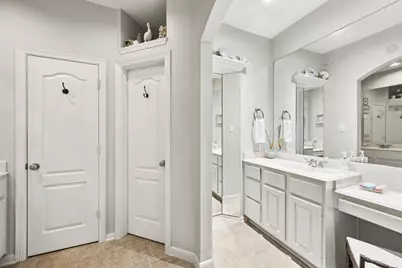 2402 Clippers Square, Houston, TX 77058 - Photo 19