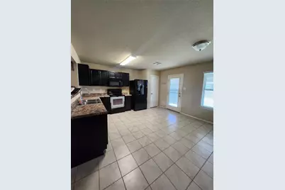 1325 W Nolte Farms Road, Seguin, TX 78155 - Photo 7