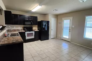 1325 W Nolte Farms Rd, Seguin, TX 78155 - Photo 7