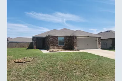 1325 W Nolte Farms Road, Seguin, TX 78155 - Photo 1