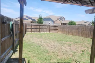 1325 W Nolte Farms Rd, Seguin, TX 78155 - Photo 17