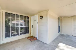 2800 Jeanetta St, Houston, TX 77063 - Photo 43