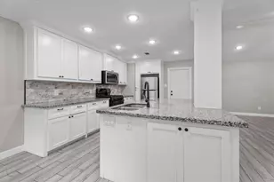 703 Barbara St, Tomball, TX 77375 - Photo 19