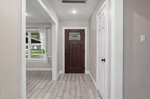 703 Barbara St, Tomball, TX 77375 - Photo 5
