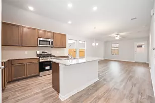 5313 Basquiat Dr, Houston, TX 77048 - Photo 5