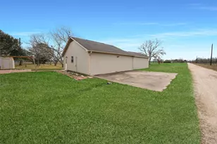 15021 County Rd 272, East Bernard, TX 77435 - Photo 19