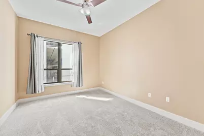 1901 Post Oak Boulevard #4308, Houston, TX 77056 - Photo 21