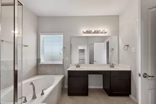 203 Brookwood Park Ln, Dickinson, TX 77539 - Photo 17