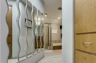 5219 Kiam St, Houston, TX 77007 - Photo 13